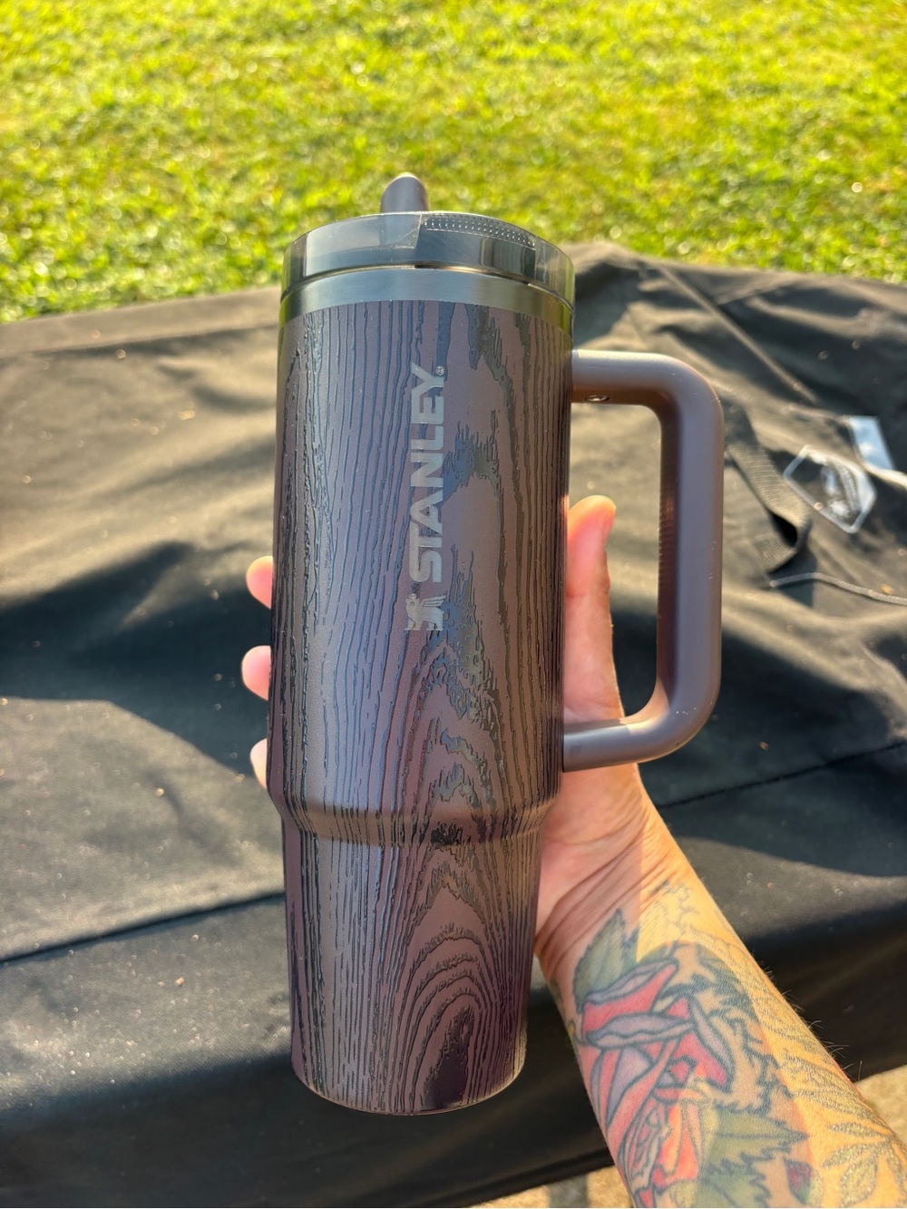 Stanley Travel Mug in Woodgrain Brown with Handle